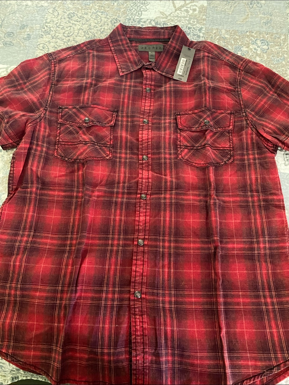 Decree Red Plaid Short-Sleeve Button-Down Shirt